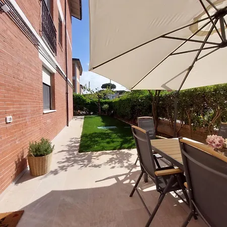 Casa Del Sole With Garden Daire *